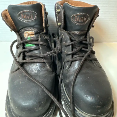 Size 10.5 steel-toed Dakota Boots picture #1
