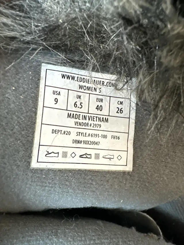 Eddie Bauer Winter Boots picture #6