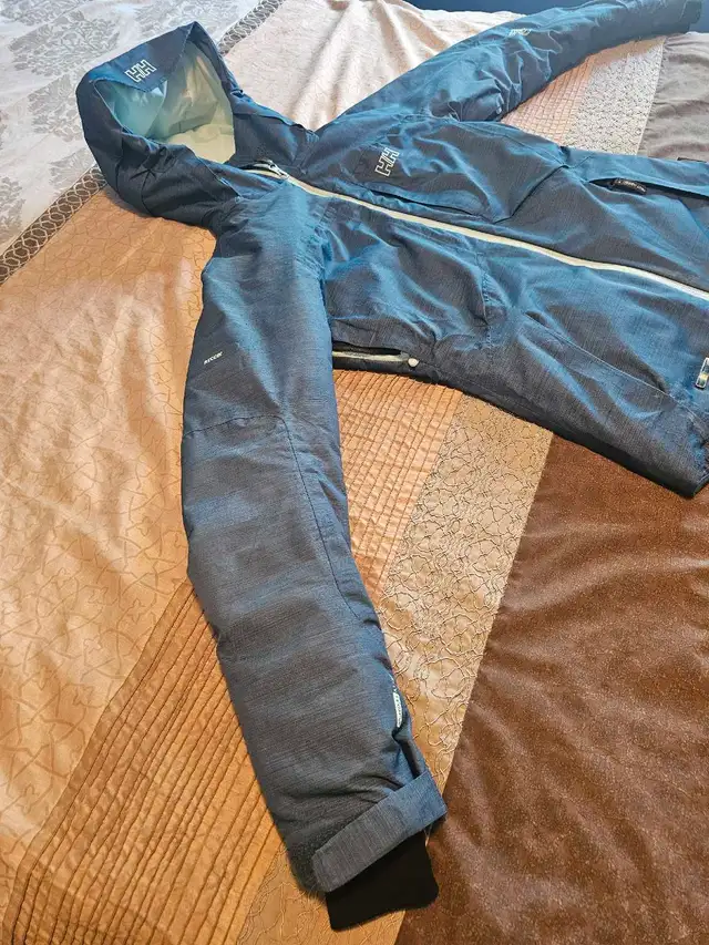 Helly Hansen Ski Jacket (s) picture #2