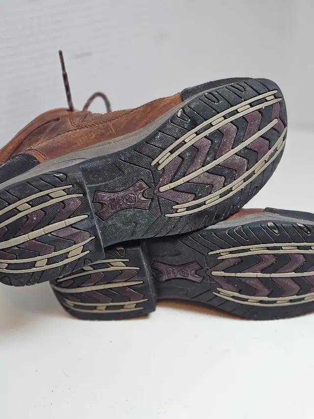 Ariat Hiking Boots - Size 10 picture #5