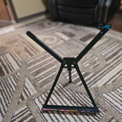 Display Easel picture #1