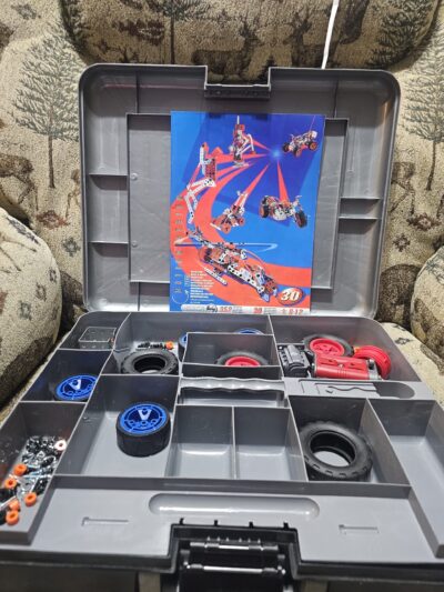 Meccano Motion System Building Set with 352 Parts - product image 1