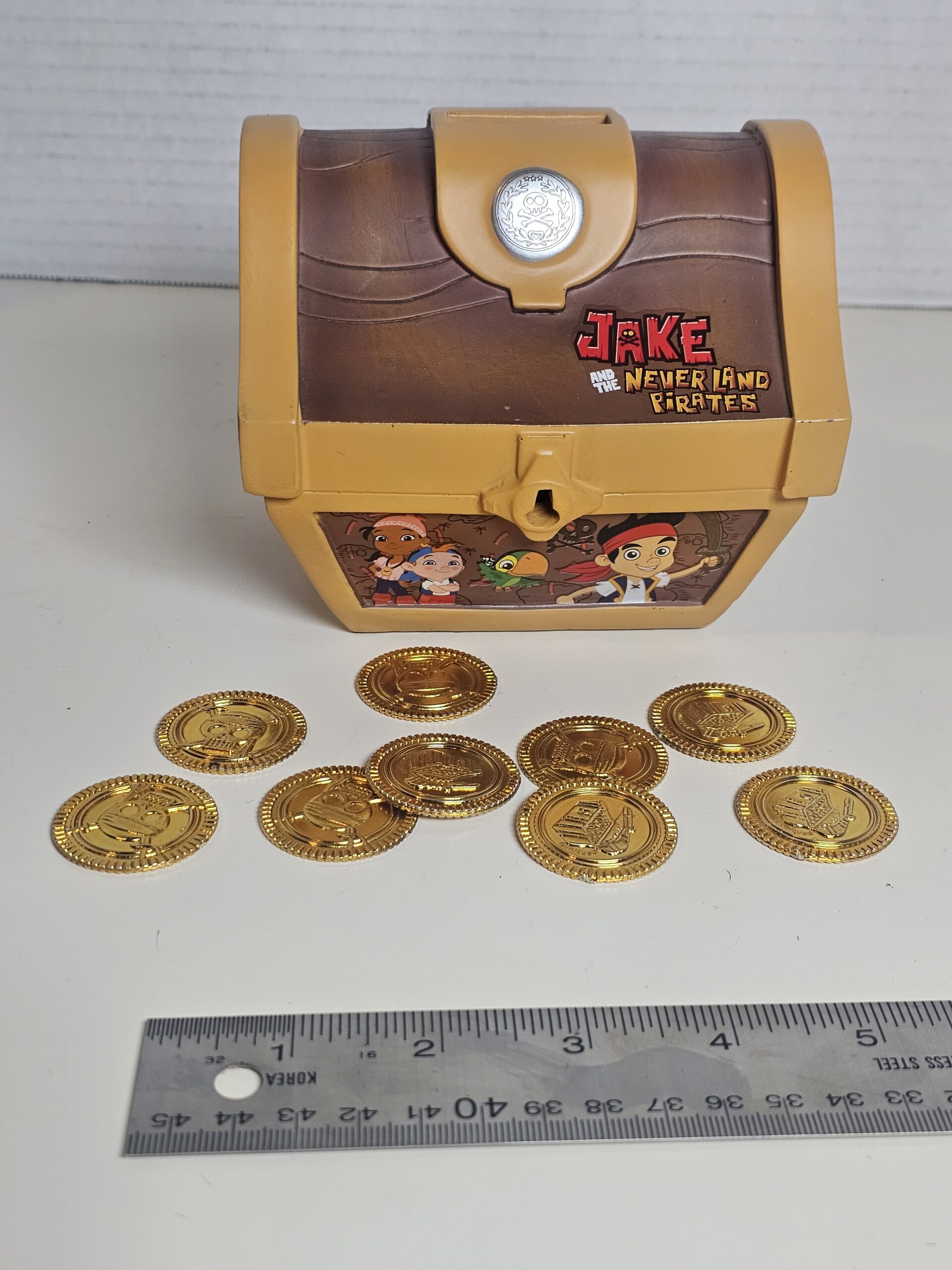Disney Jake and the Never Land Pirates Treasure Chest with Coins - product image 1