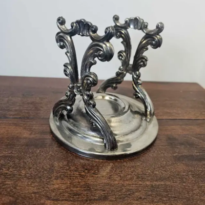 Elegance Silver Plated Stand - product image 1