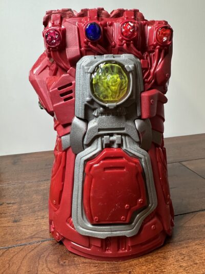 Red Infinity Gauntlet Toy with Stones and Details - product image 1