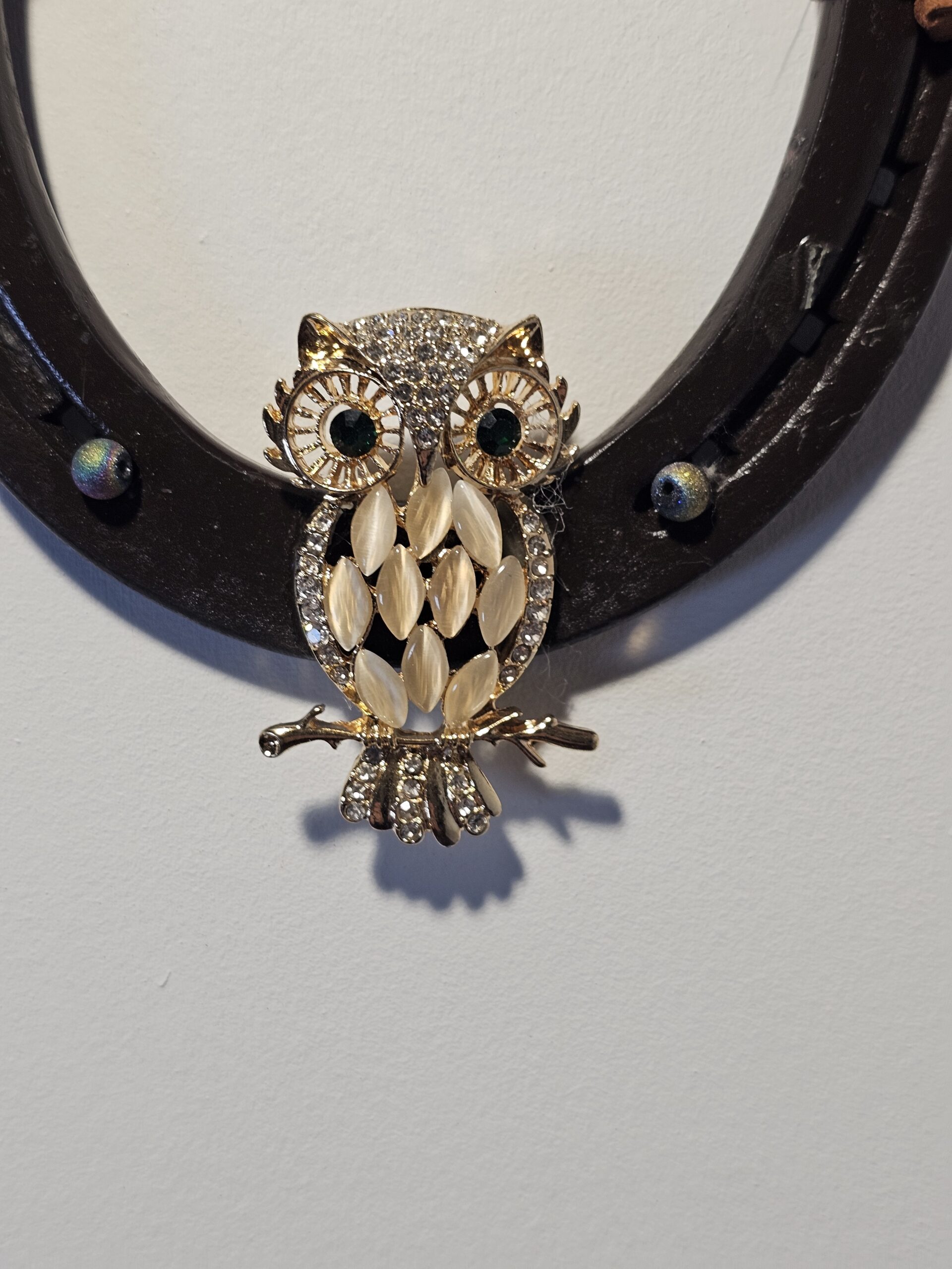 Decorative Horseshoe Wall Hanging with Owl Design - product image 2