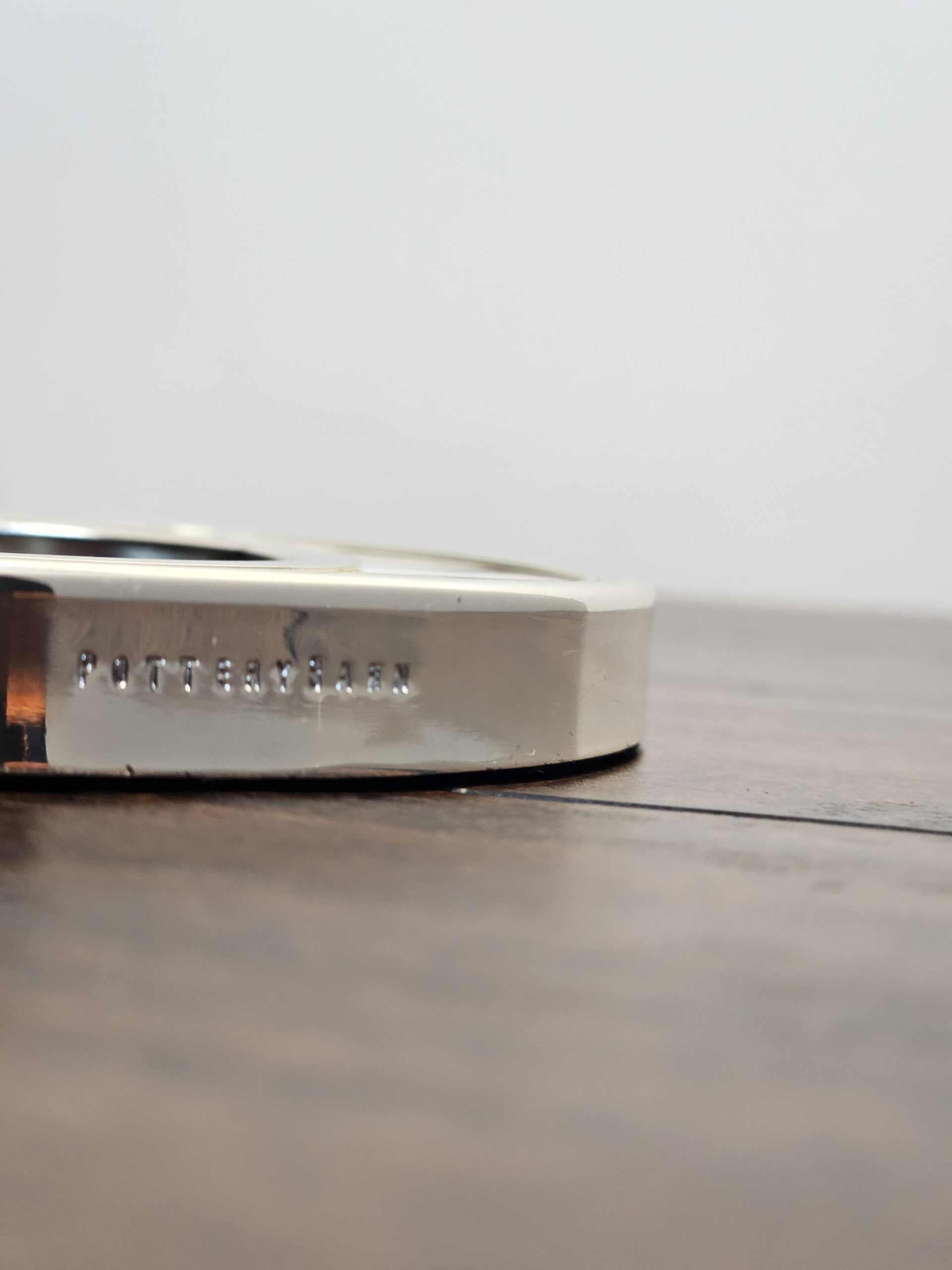 Pottery Barn Round Mother of Pearl Picture Frame - product image 4