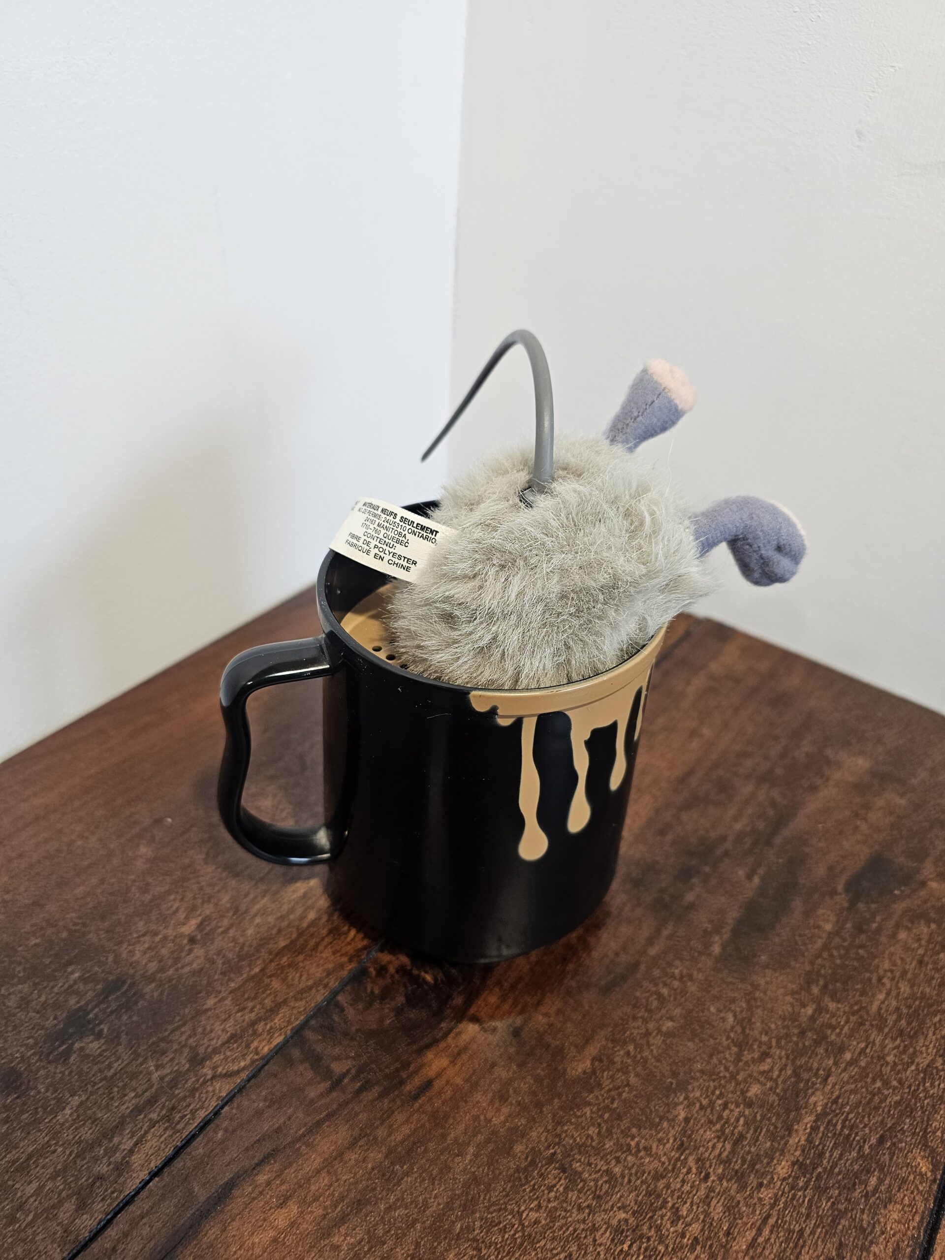 Novelty Black Mug with Faux Rat Tail Decoration - product image 4