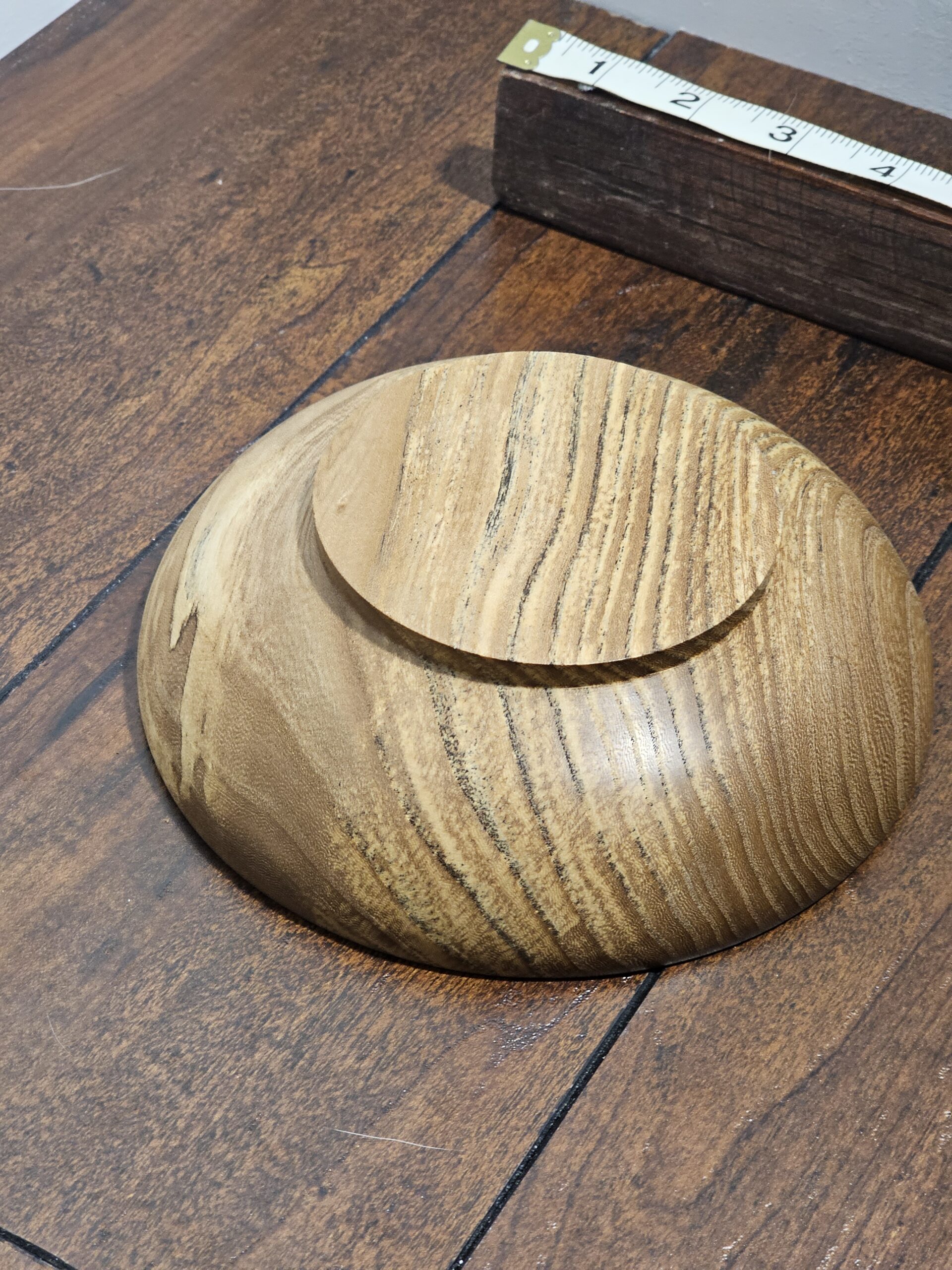 Handcrafted Wooden Bowl with Natural Grain Finish - product image 4