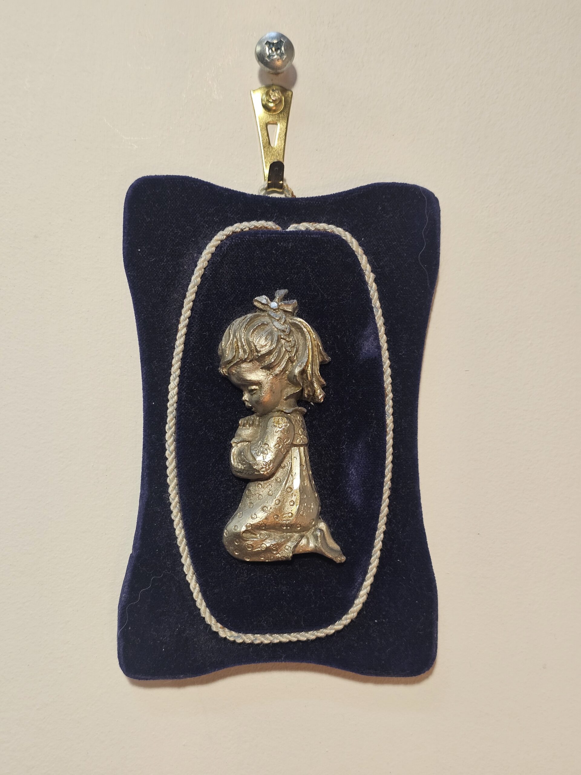 A.L. Pewter Praying Child Plaque on Velvet Frame - product image 5