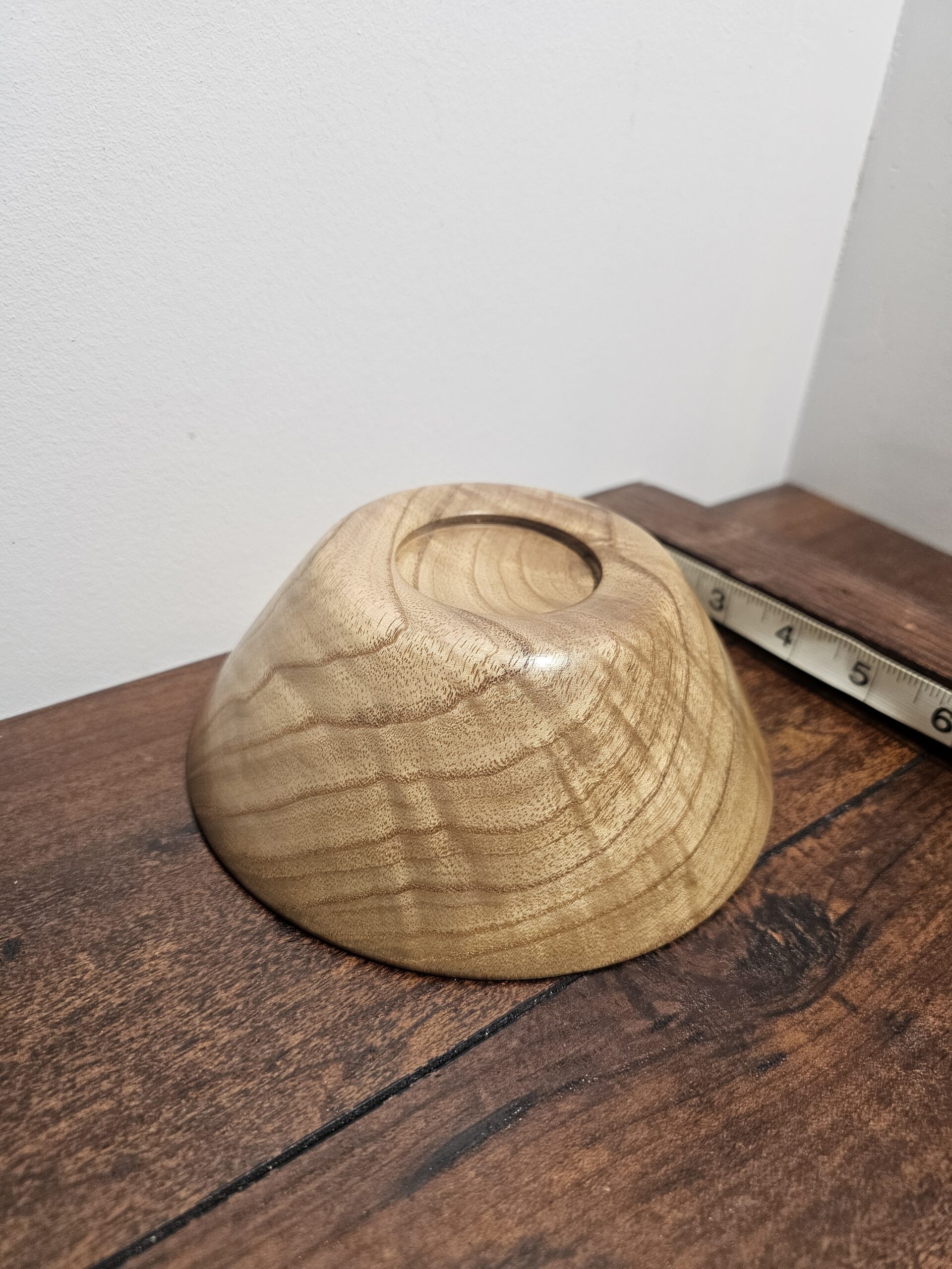 Handcrafted Wooden Bowl with Natural Wood Grain Finish - product image 5