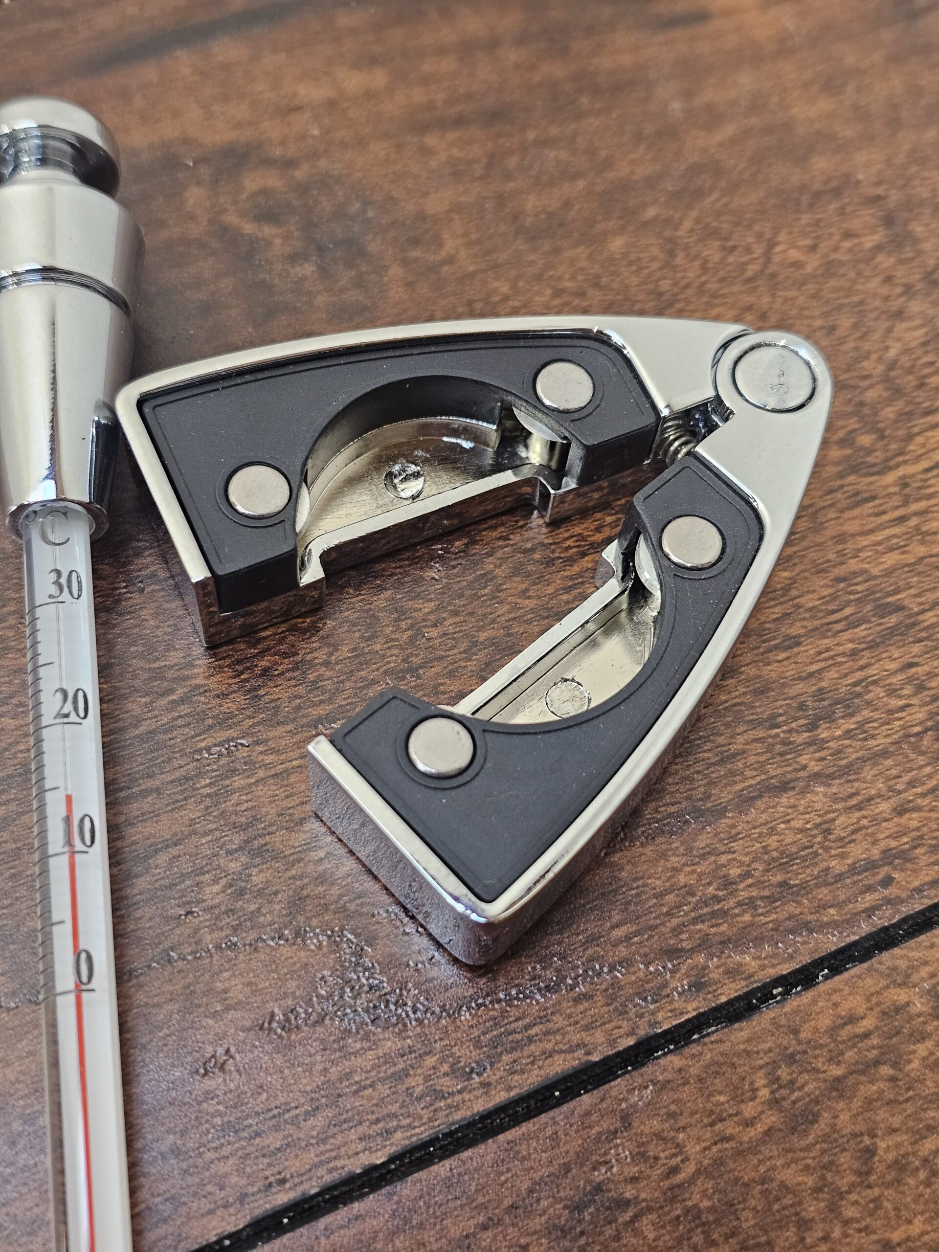 Chrome Wine Bottle Thermometer with Clip Holder - product image 3