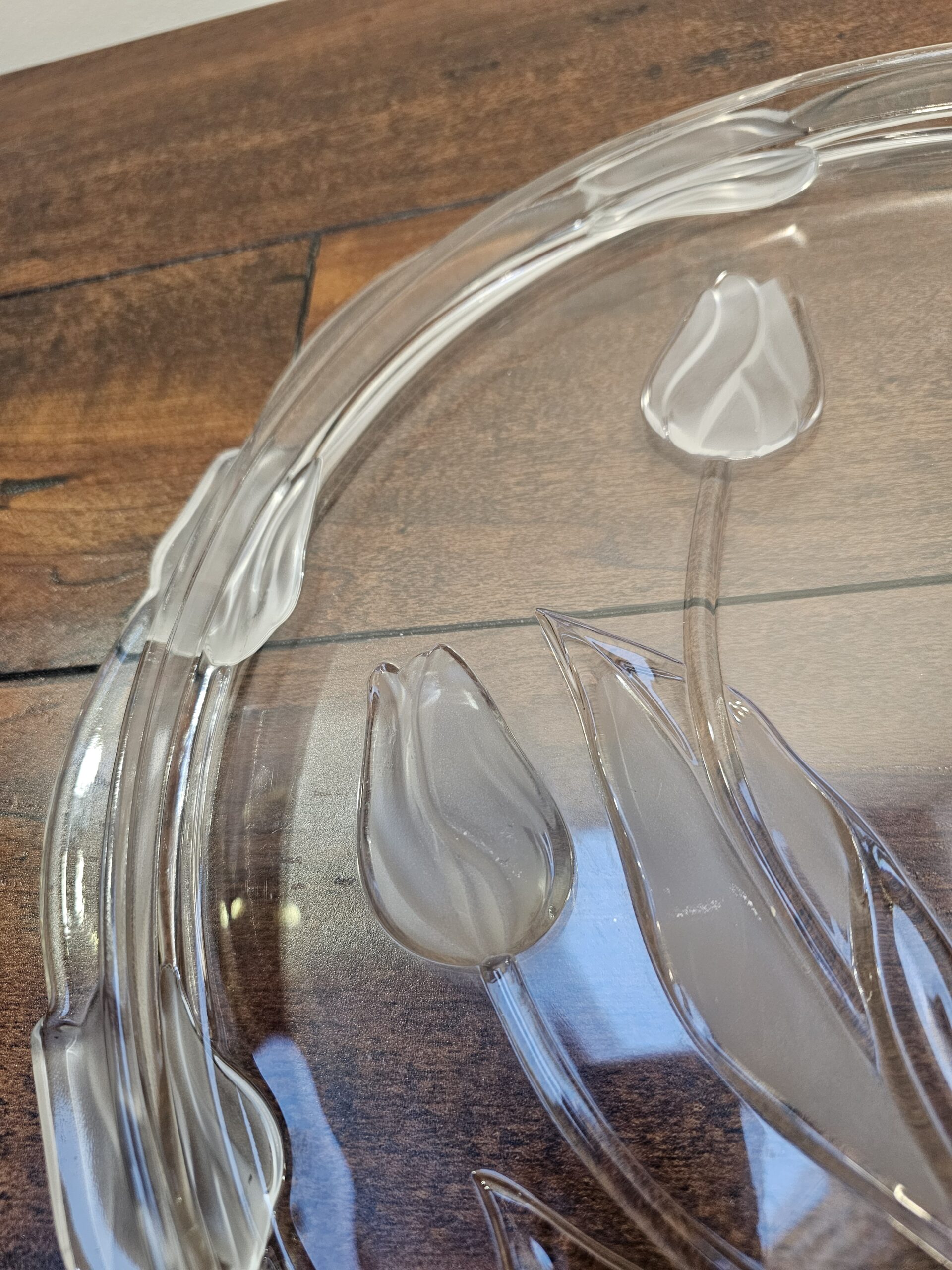 Clear Glass Serving Plate with Floral Tulip Design - product image 5