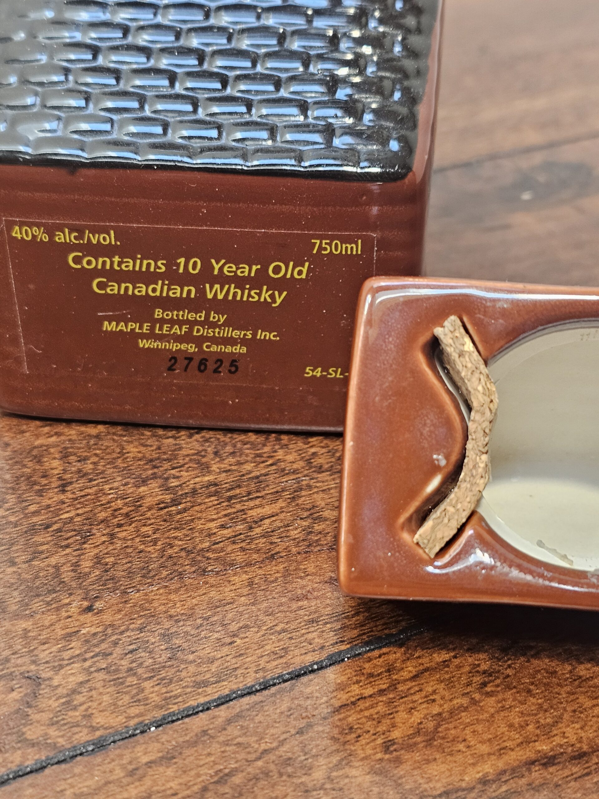 Maple Leaf Distillers Saskatchewan Pool Melfort Whisky Decanter - product image 2