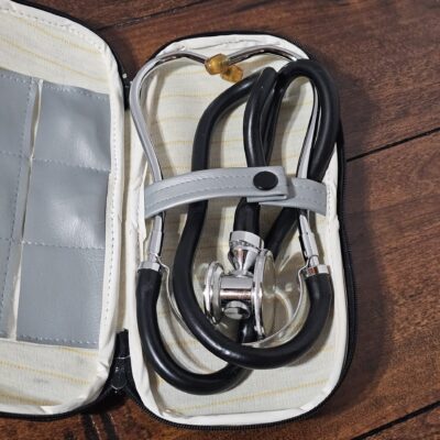 Lunica Dual Head Stethoscope with Carrying Case - product image 1