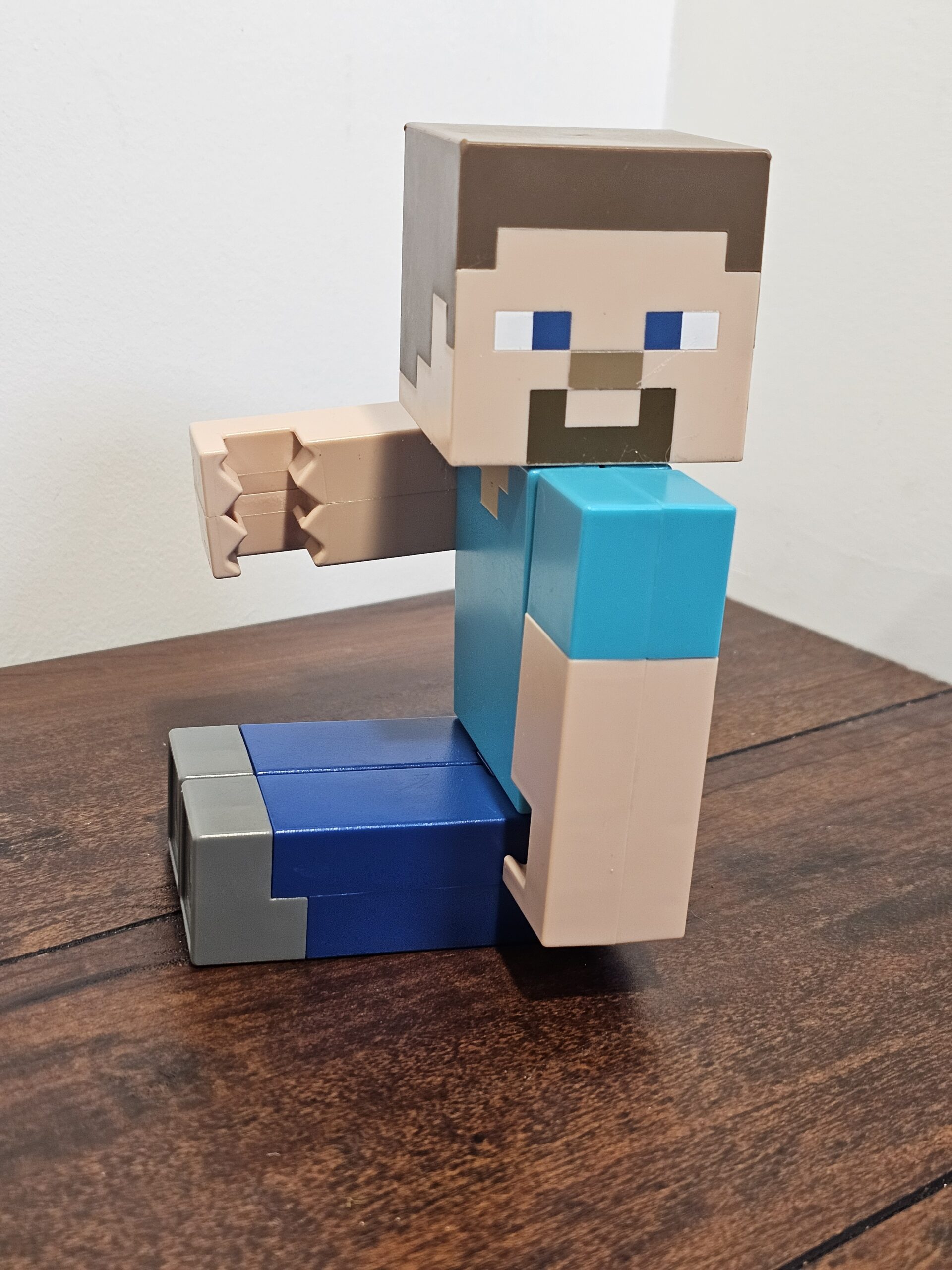 Minecraft Steve Action Figure with Articulated Limbs - product image 4