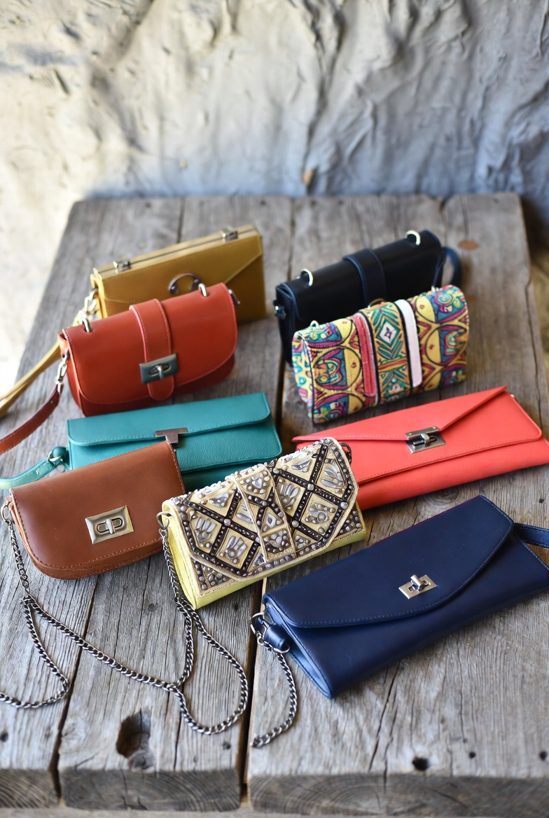Clutches & Wristlets
