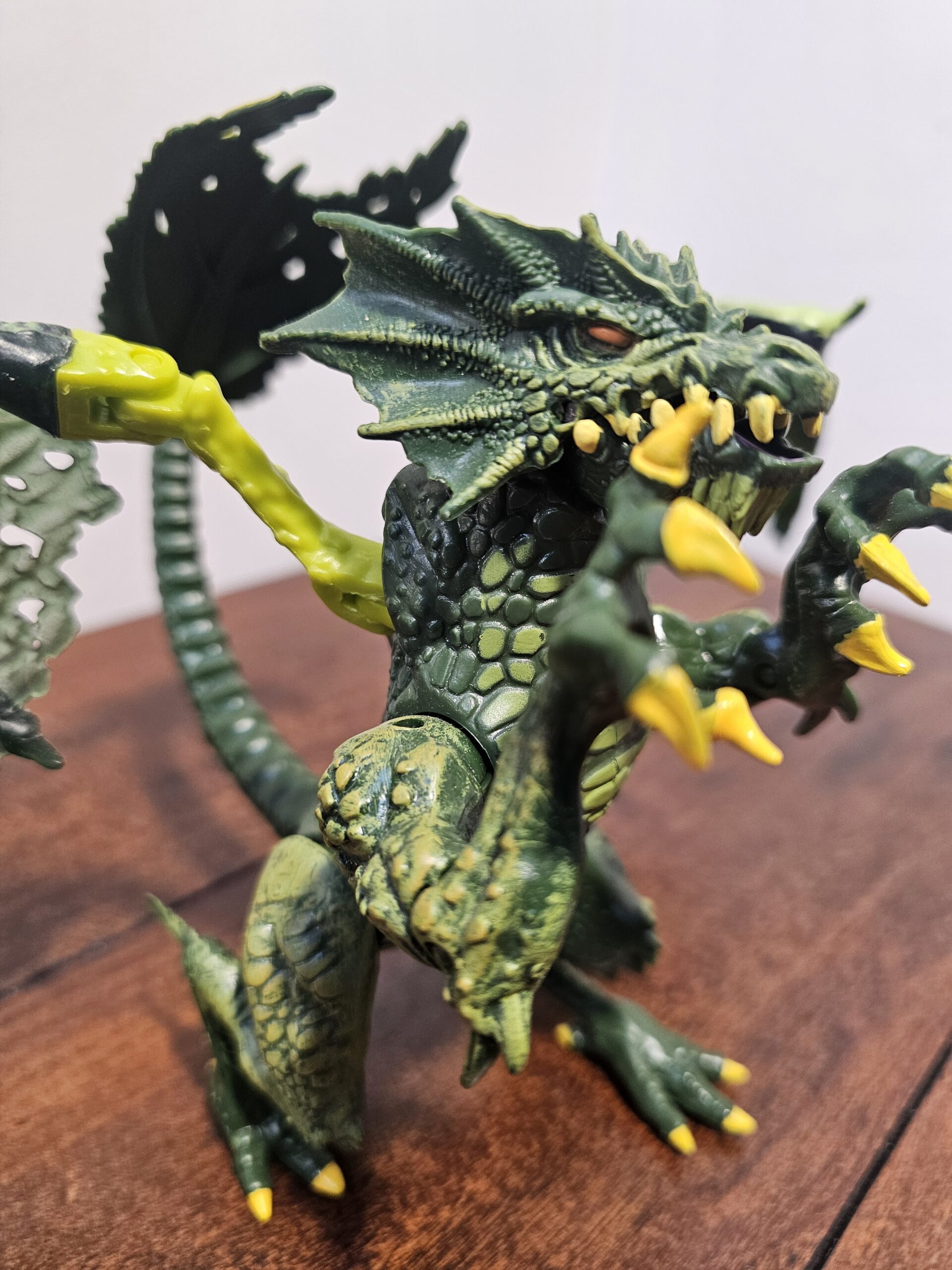 Unknown Brand Dragon Action Figure with Articulated Wings - product image 3