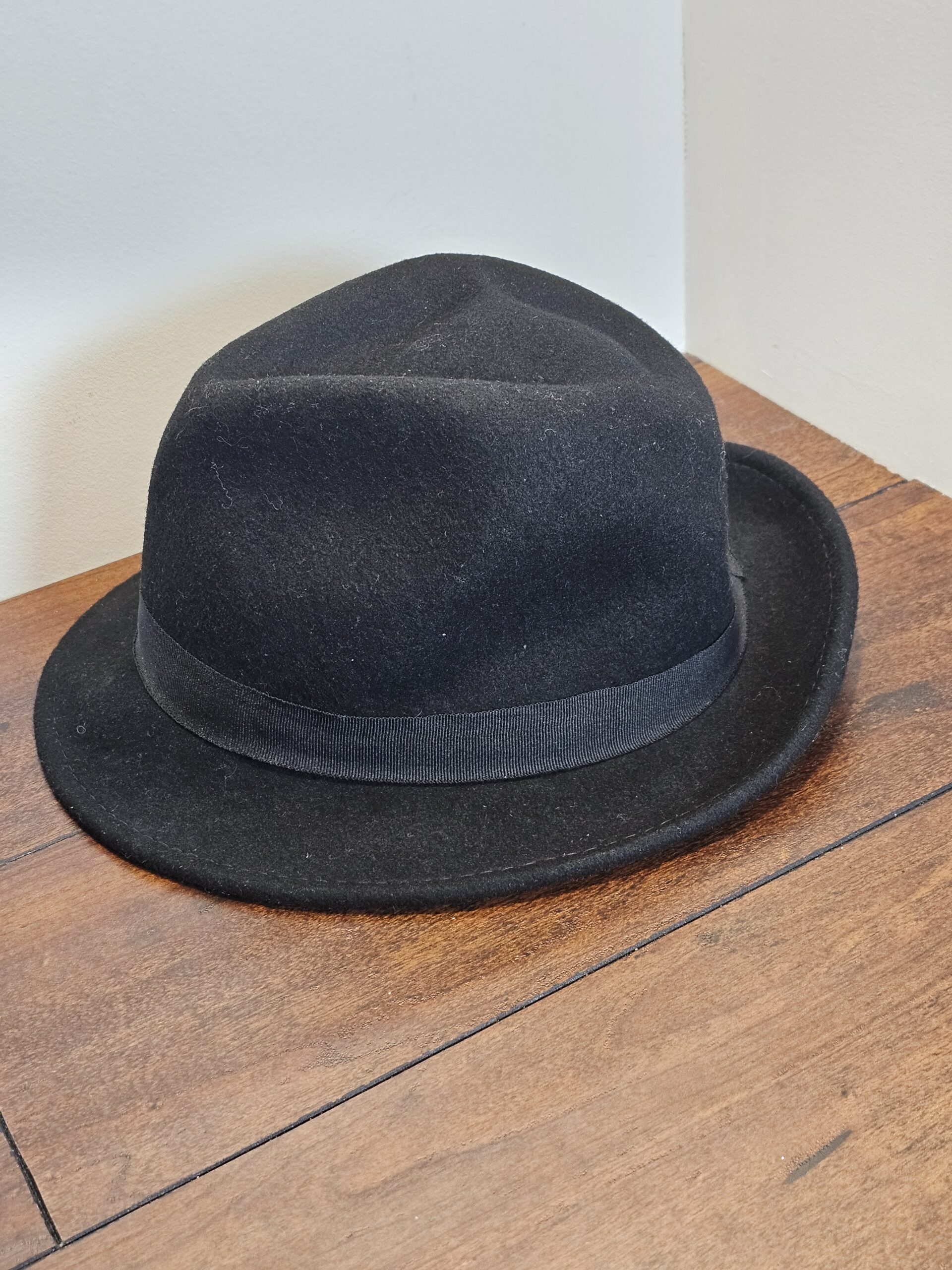 Dorfman Pacific DPC Black Fedora Hat with House of Blues Band - product image 5