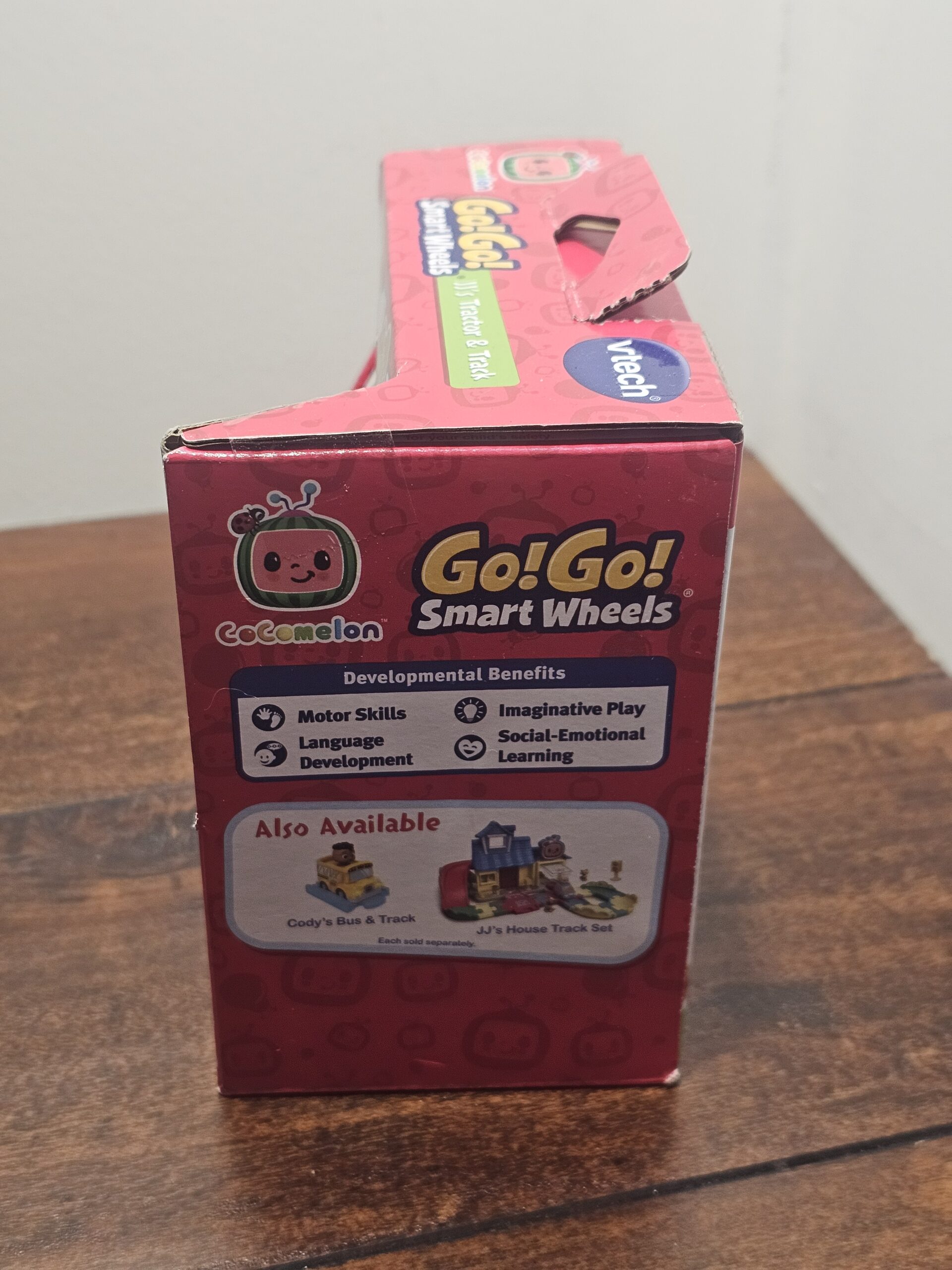 VTech CoComelon Go! Go! Smart Wheels JJ's Tractor & Track - product image 5