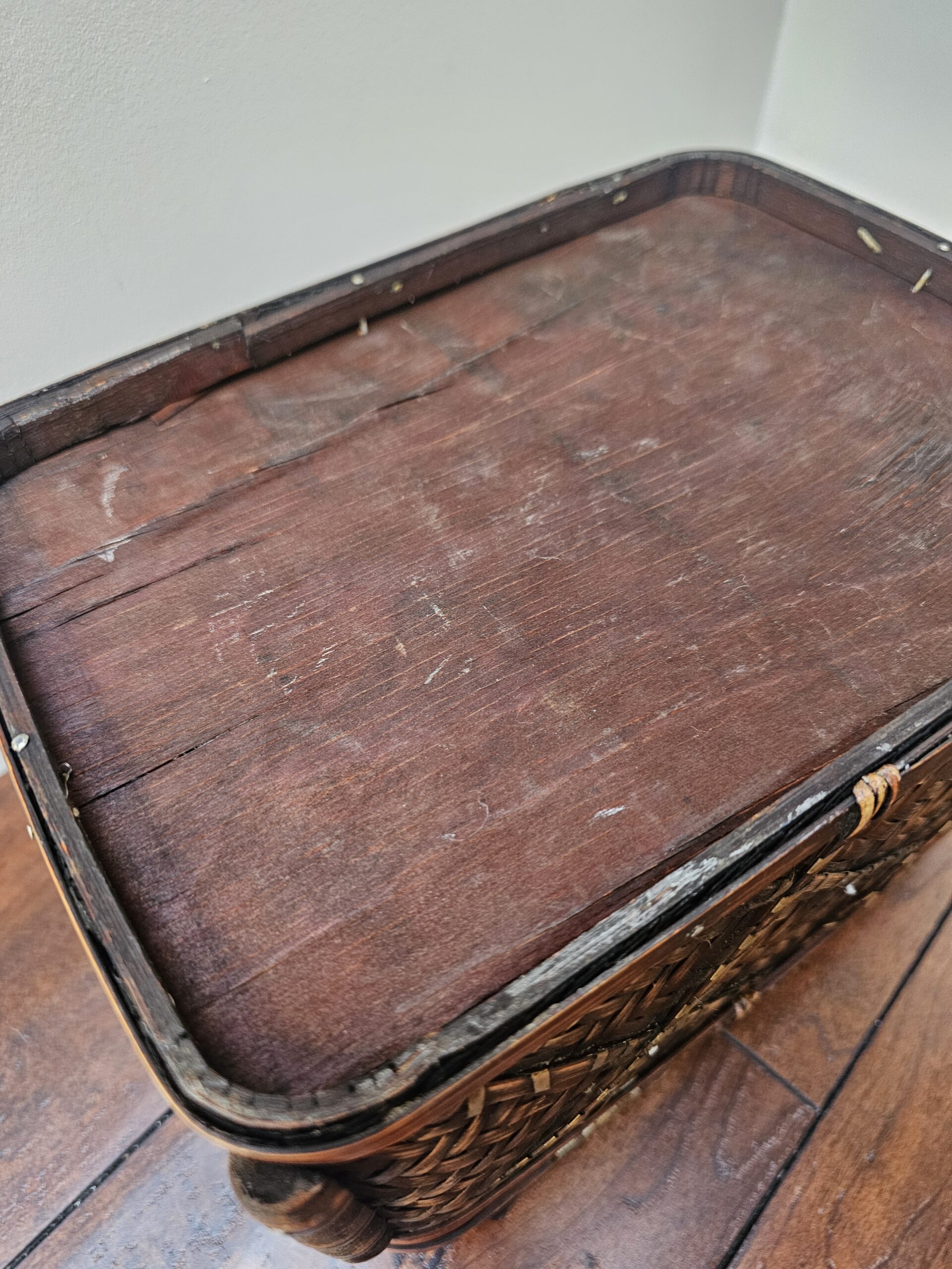 Vintage Woven Wood Storage Chest with Latch - product image 5