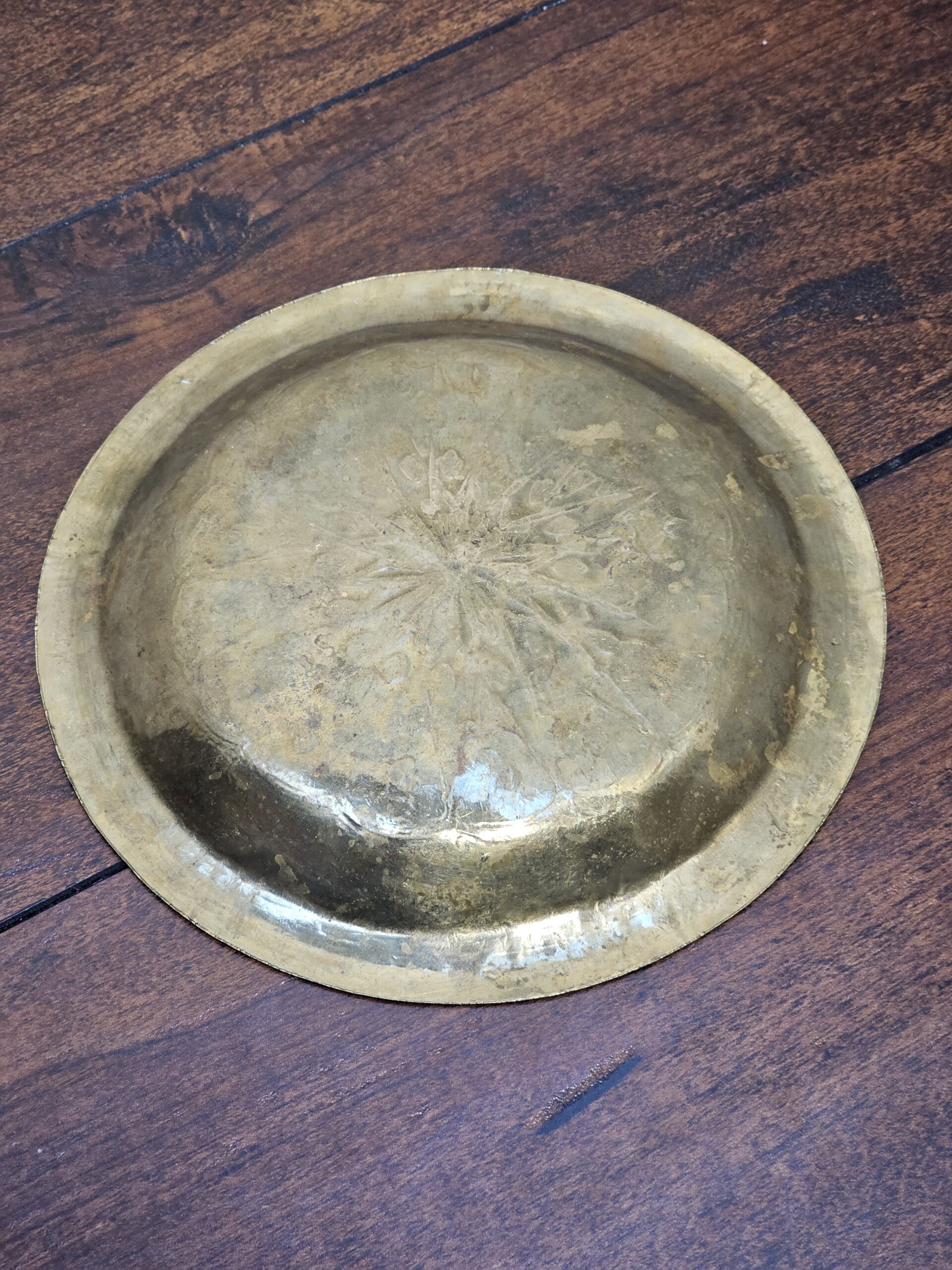 Handcrafted Brass Decorative Plate with Intricate Detailing - product image 2