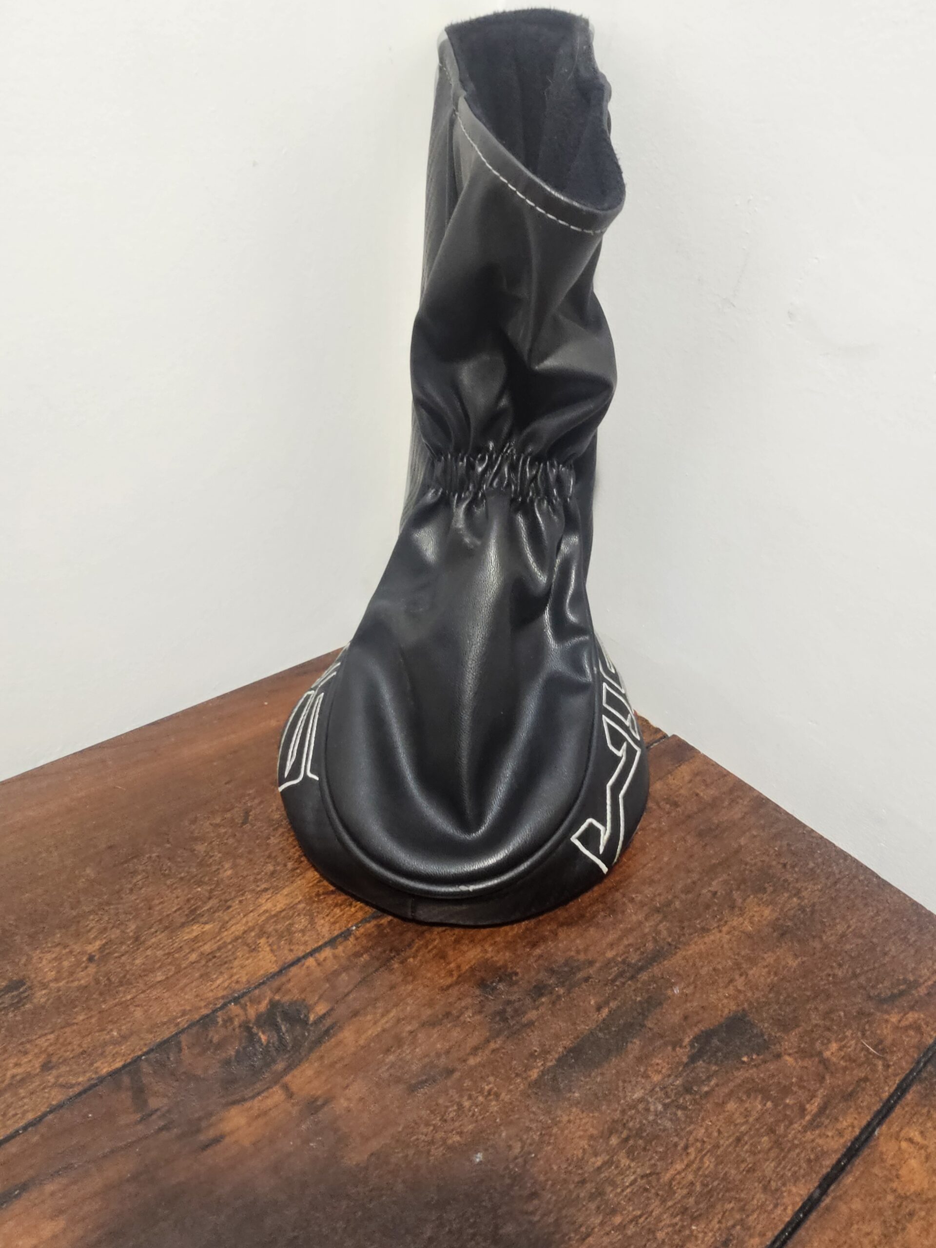 TaylorMade SIM Golf Club Headcover Black White Blue - product image 4