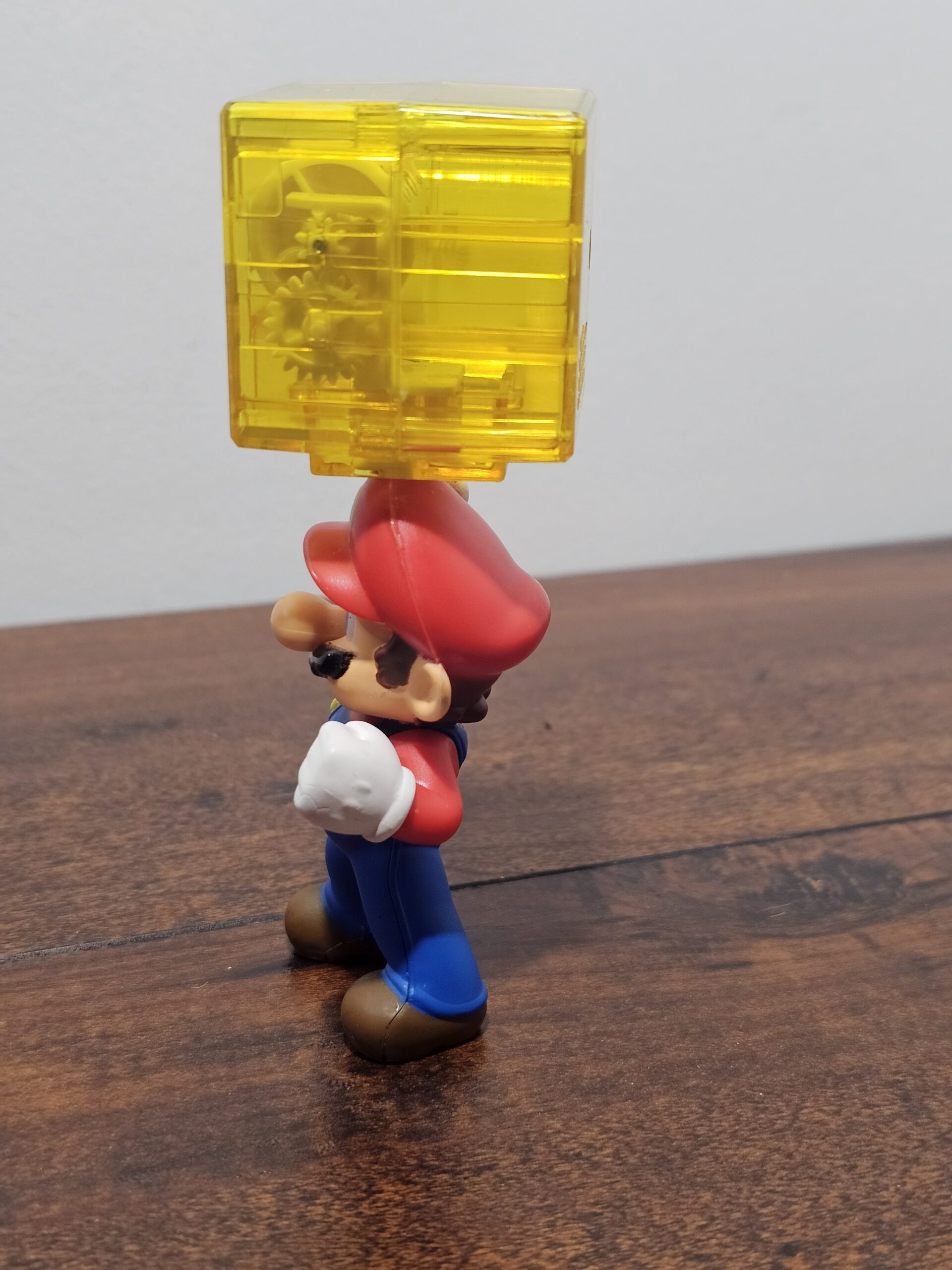 Super Mario Action Figure with Yellow Coin Block Accessory - product image 3