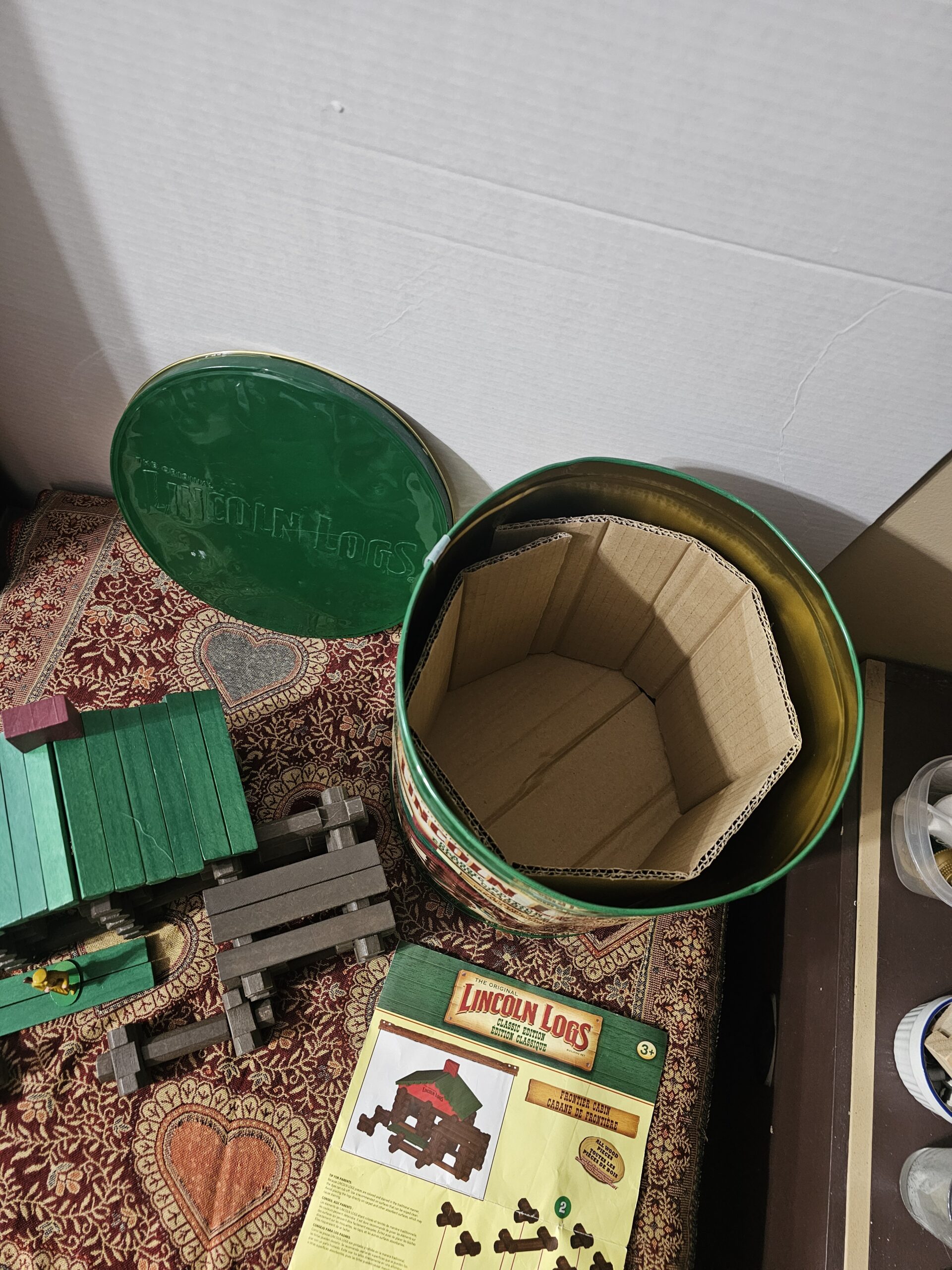 Lincoln Logs Classic Edition Frontier Cabin Building Set - product image 5