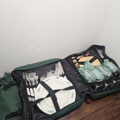 Green Picnic Backpack Set with Tableware and Accessories - product image 1