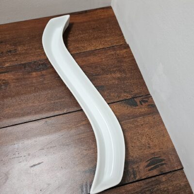 Cordon Bleu White Curved Porcelain Serving Dish 16 Inch - product image 1